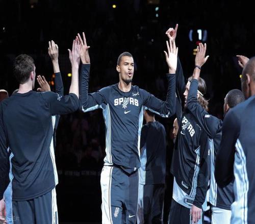 萨斯菲尔德,逆袭之路,能否华丽转,开云体育,开云体育官网,开云体育app,开云体育app下载