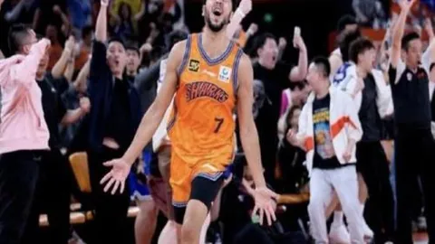 巴尔韦德西甲直播解析：大乐透期号专家质合推荐前区十码